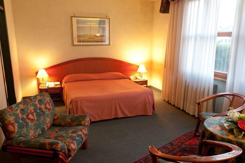 Hotel Villa Isabela Sant'Angelo  Exterior photo